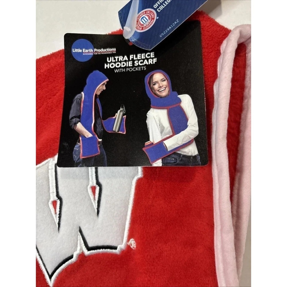 NCAA Wisconsin Badgers ULTRA FLEECE Hoodie Scarf with Pockets